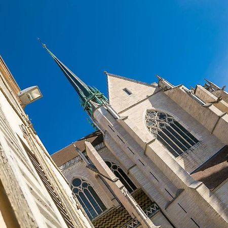 Le Saint B Au Pied De La Cathedrale Saint Benigne Apartment Dijon Exterior photo